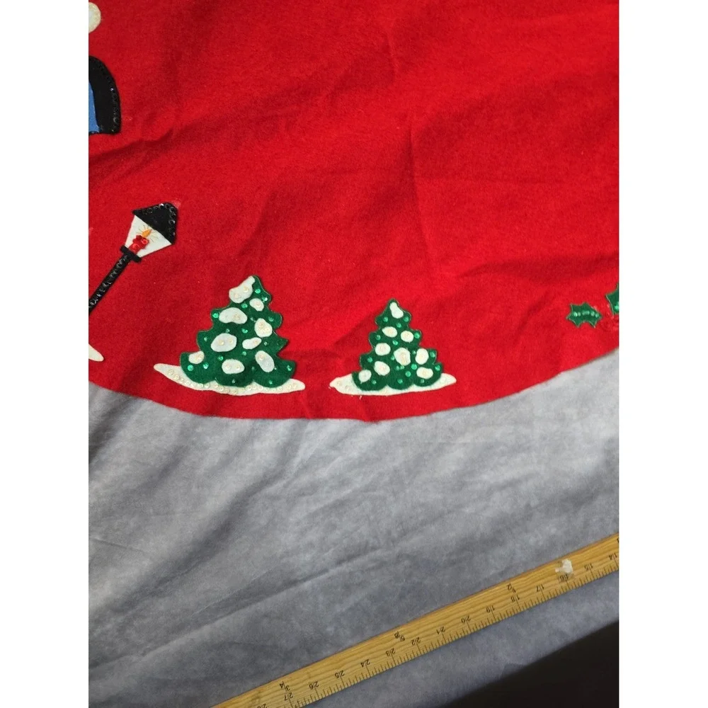 Completed Bucilla? Felt Applique Tree Skirt Santa Snowman Reindeer Mouse 43